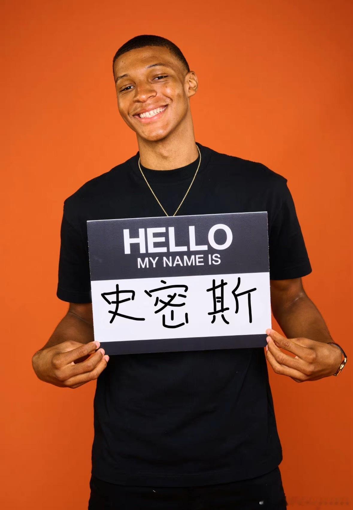 小贾：“我在训练中看到阿门做到的事简直......如果有摄像机拍下来，大家会觉得