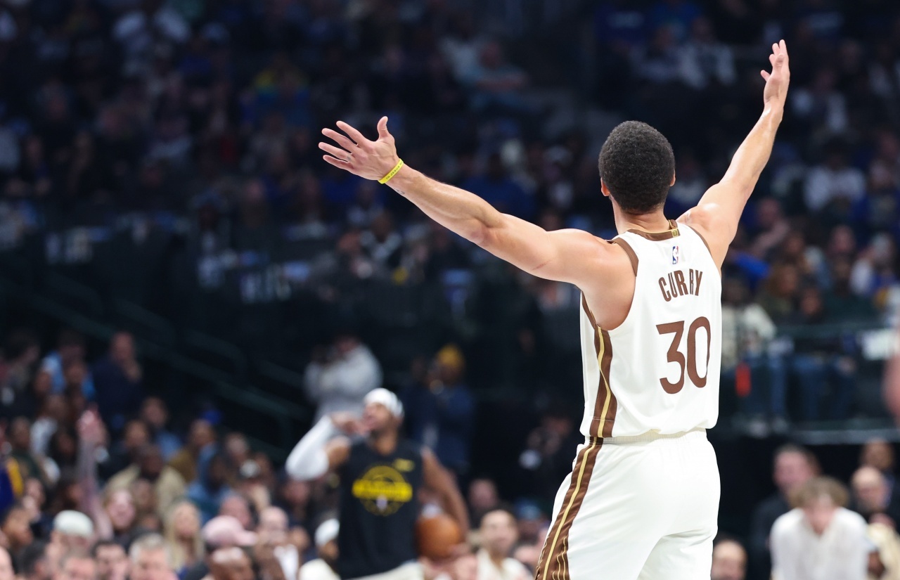 ➡不求拼尽全力，但求无愧我心库里nba吐槽大会库里勇士夺不了冠库里复出有何意义？