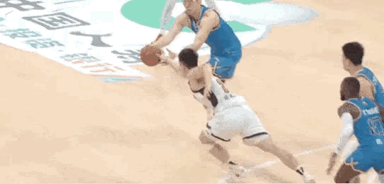 也不知道吹了个啥。北京男篮vs广东男篮