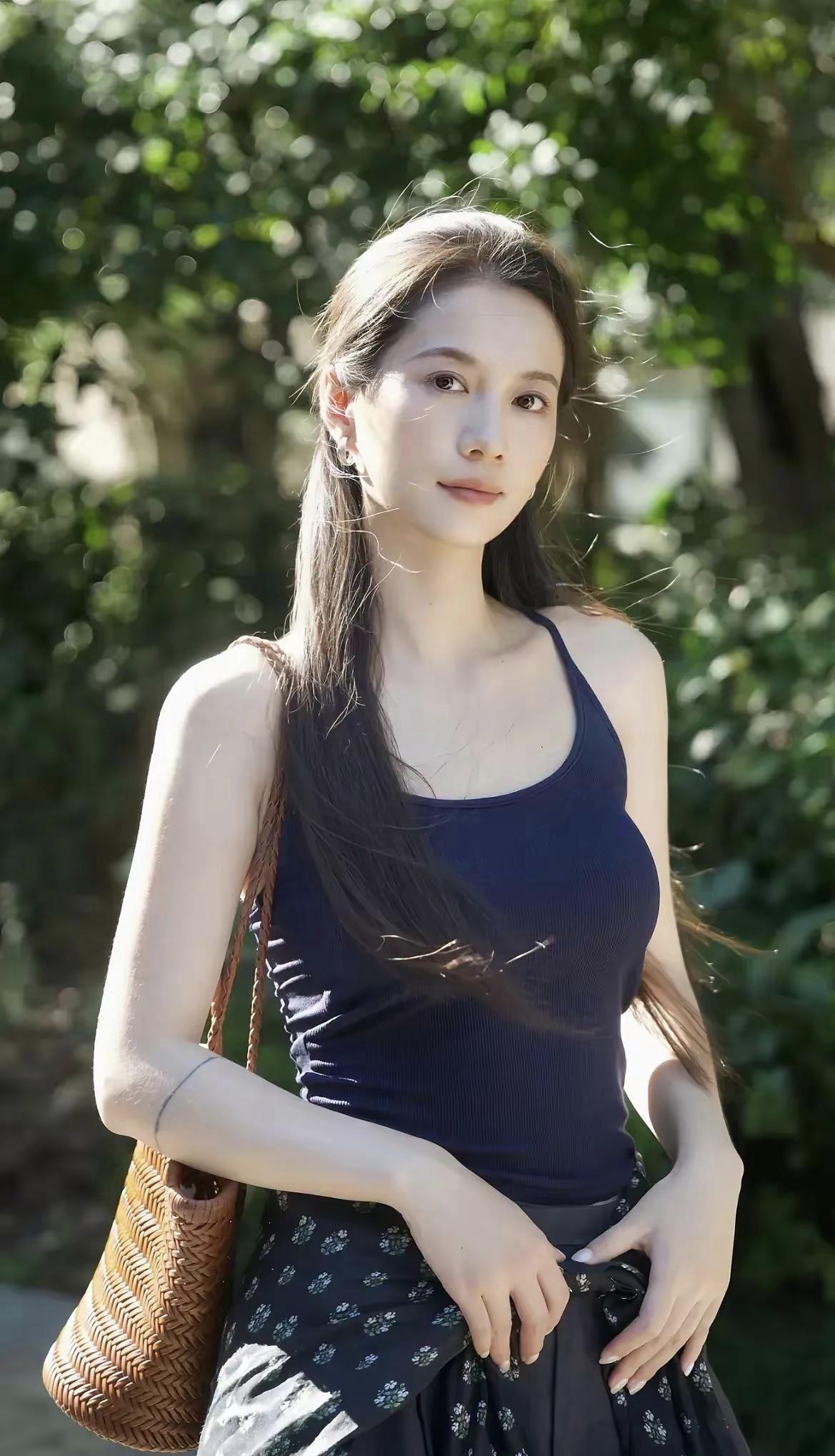 别害怕失败，它是成功路上的垫脚石，每一次跌倒都是成长的契机。