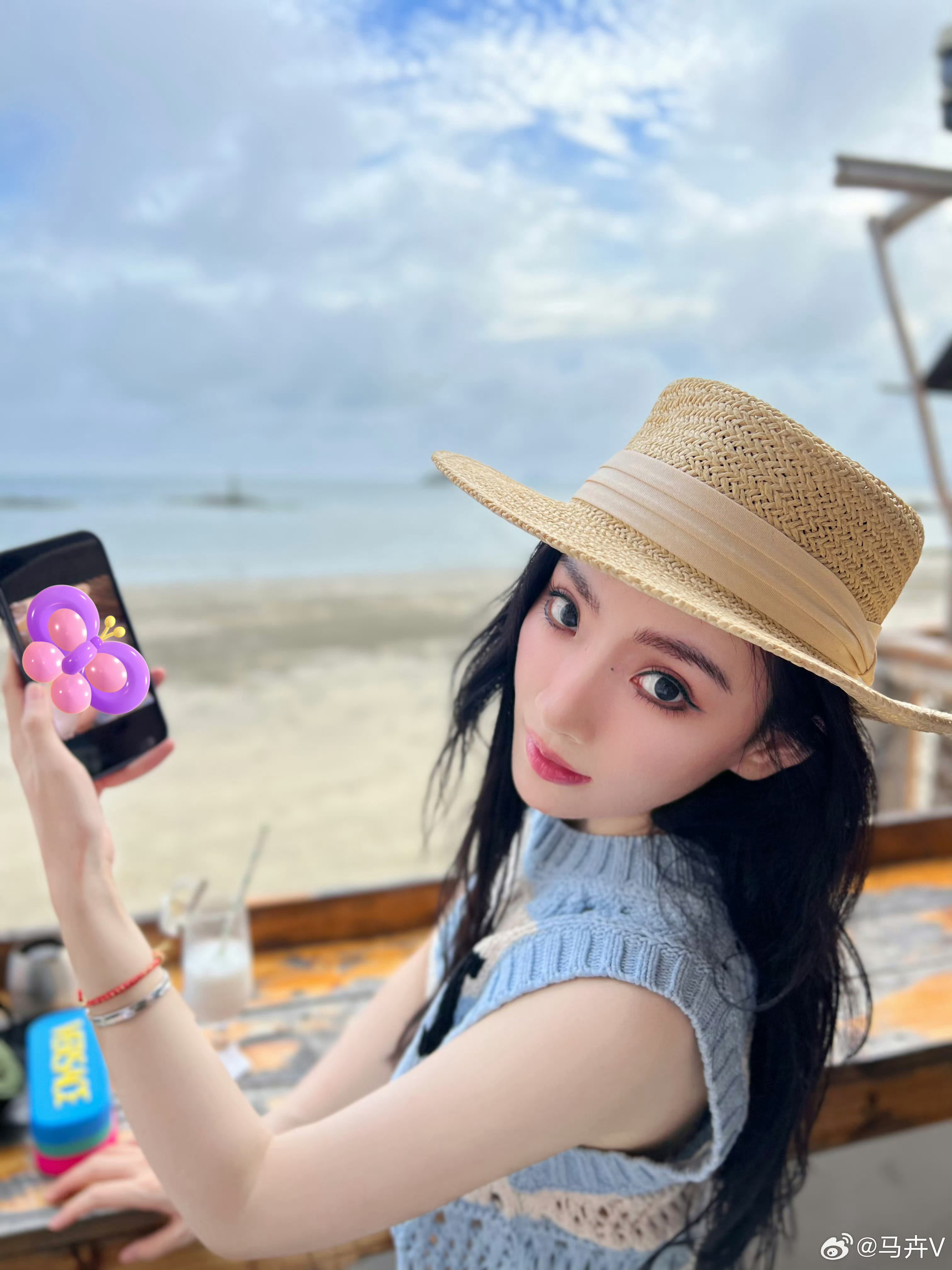 马老师的杰作 我帮你们放大了 ​​​