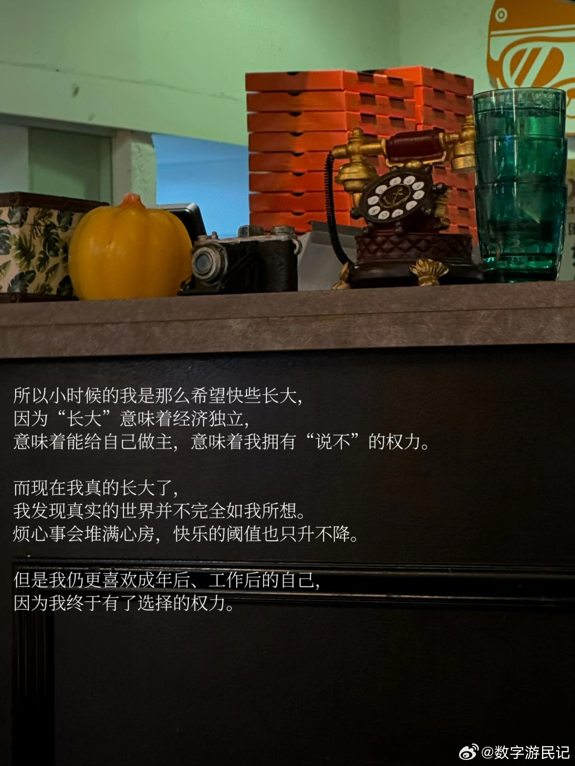 其实看着孩子长大的过程，我们自己也跟着被“重新养育”了一回。被爱填满的日常，累点