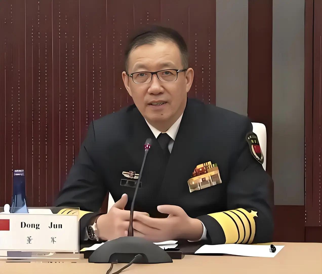 每年六月初，各国防长和军事专家都要跑到新加坡，参加那个叫香格里拉对话会的安全论坛