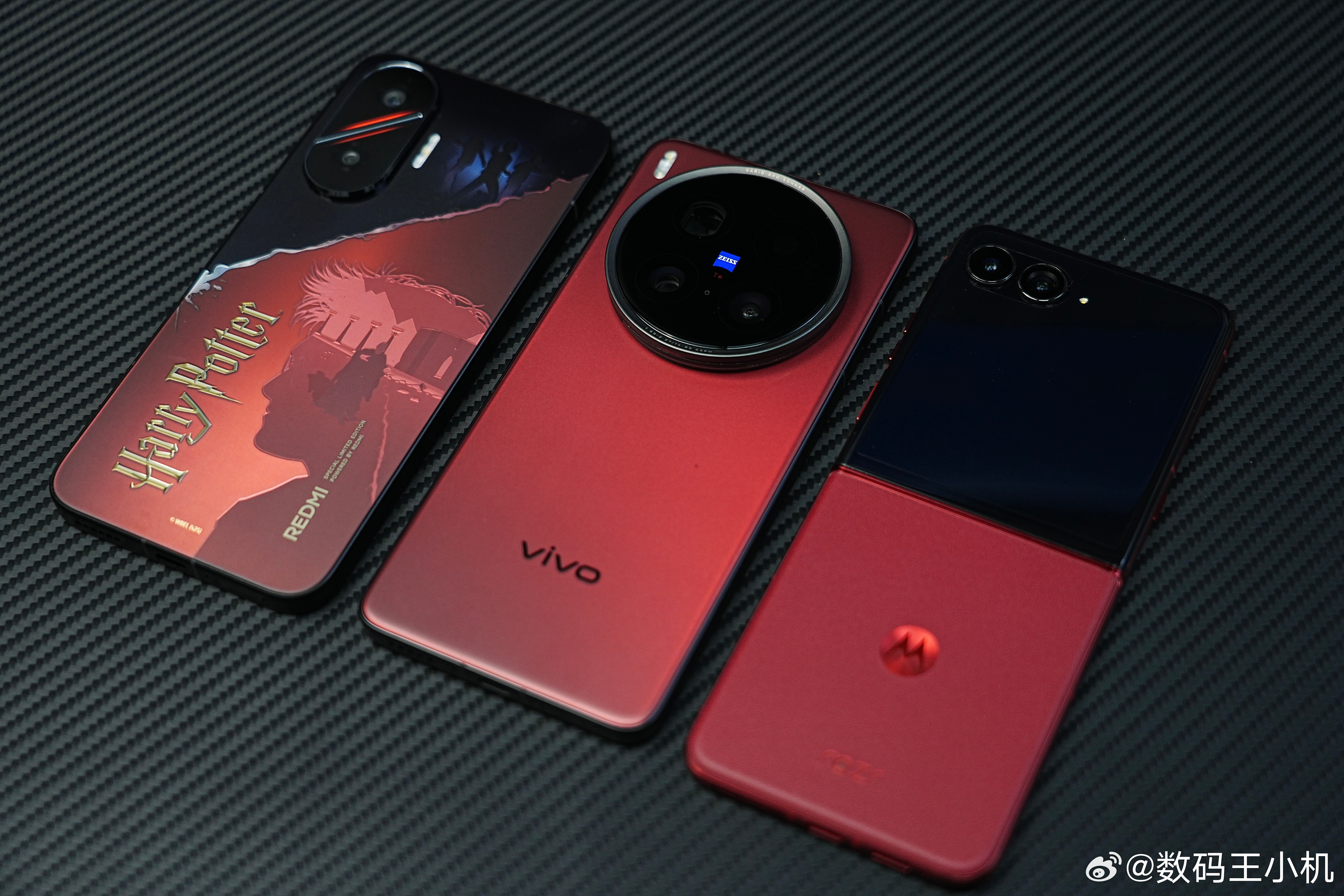 哪些人可以闭眼入折叠屏折学家生活图鉴我觉得可以闭眼入折叠屏的小伙伴就几种，对于小