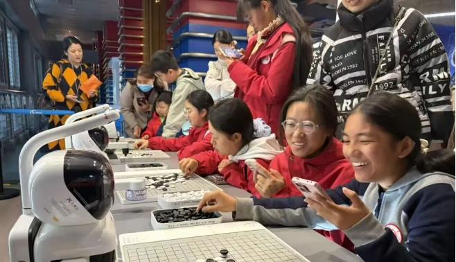 与成华嘉祥学生结对、到省科技馆探秘、在川大感受大学氛围……阿坝州茂县学生研学来成都