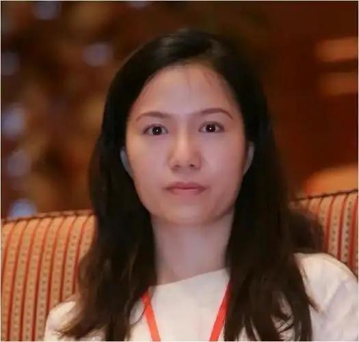 剑桥大学向翁帆发出了邀请函！
根据最新消息，剑桥大学丘吉尔学院已向翁帆发出访问学