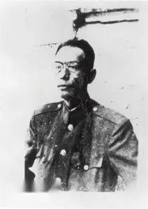 1945年8月，国共双方在重庆进行谈判，商讨建立联合政府。对此，汤尧就在会议上公