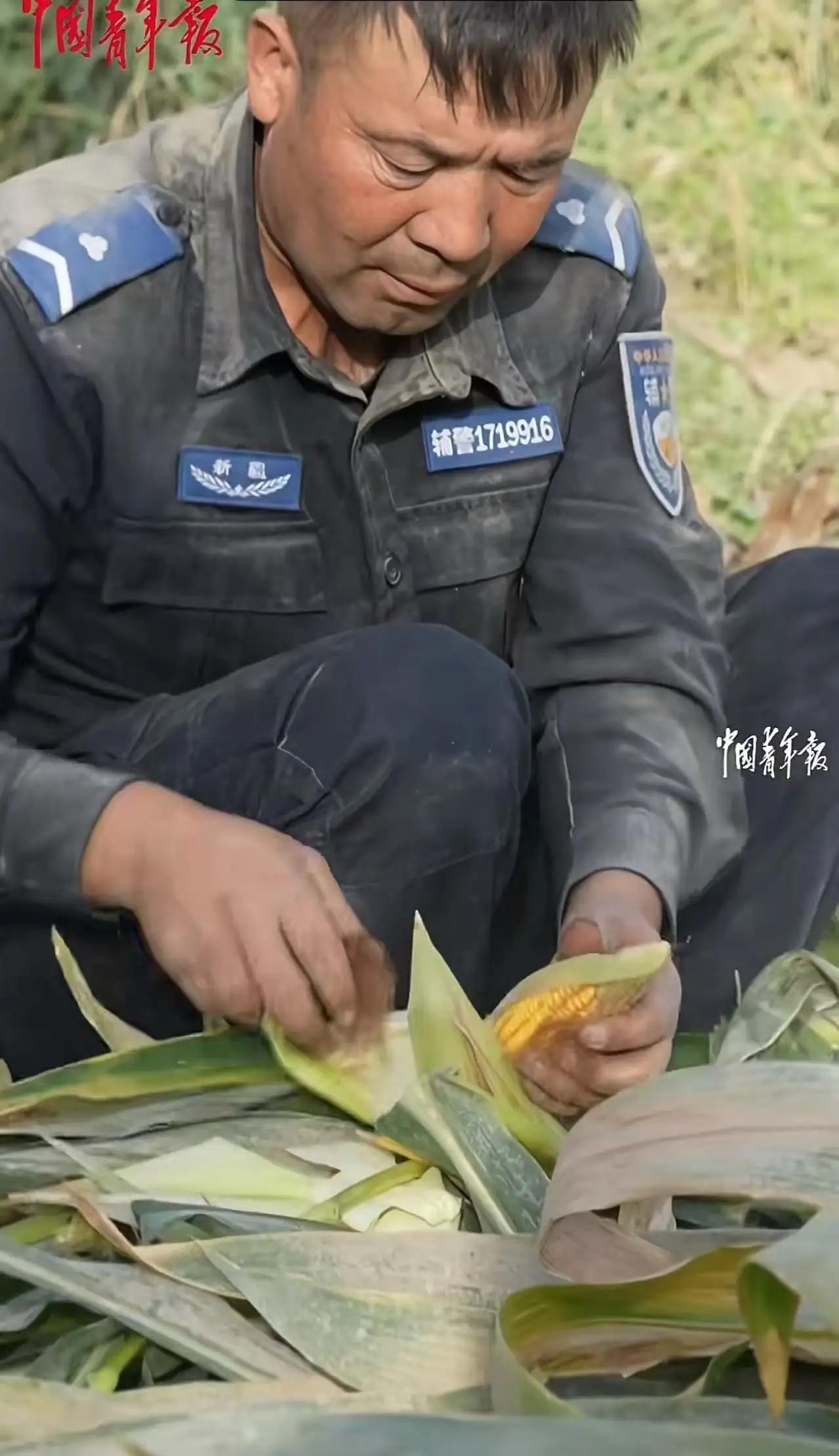 这是一则普通的求助信息，却在瞬间点燃了无数人的心。一个远在他乡的大学生，怀揣着对