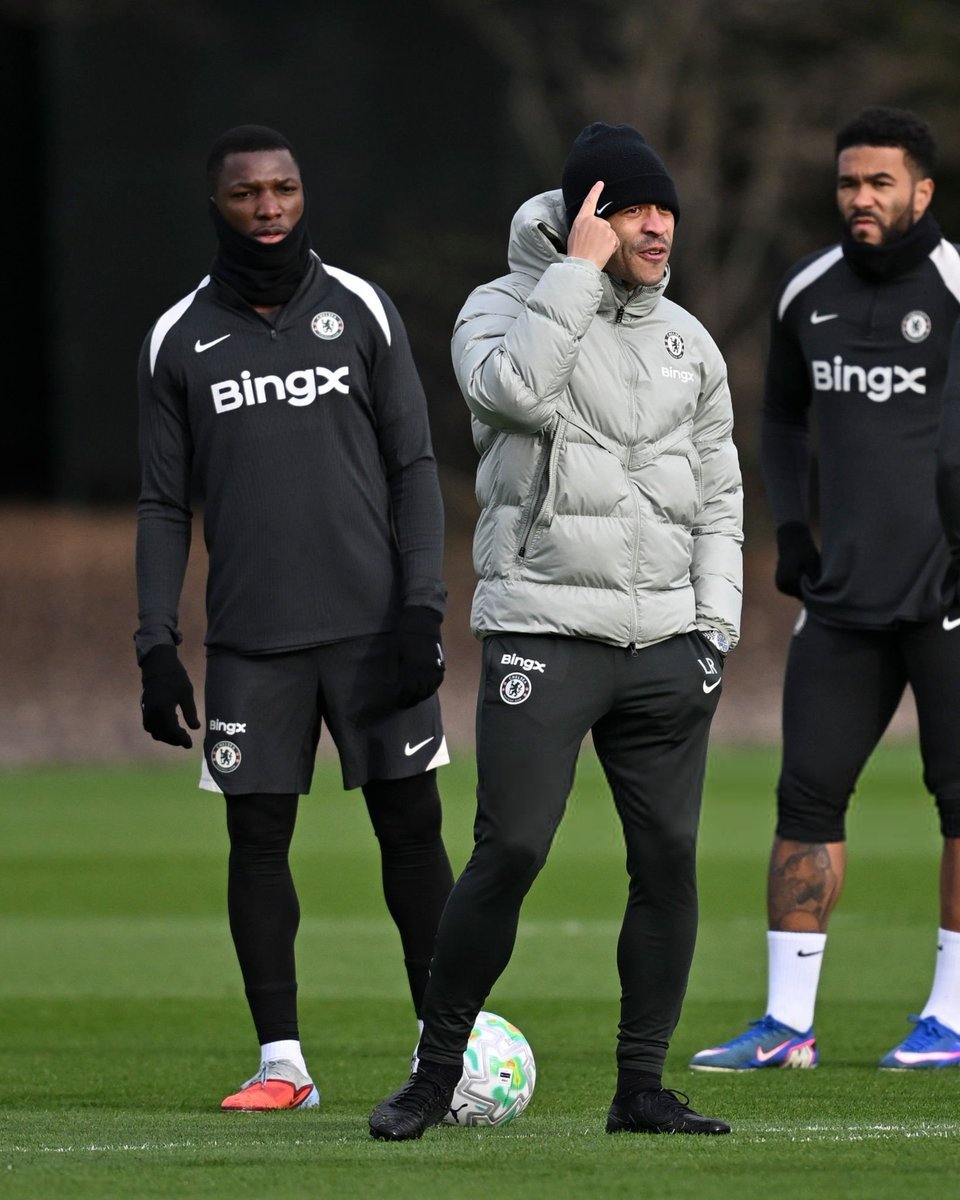 TA：切尔西的季前准备时间极短，导致球队伤病问题严重，不得不进行大规模轮换，这反