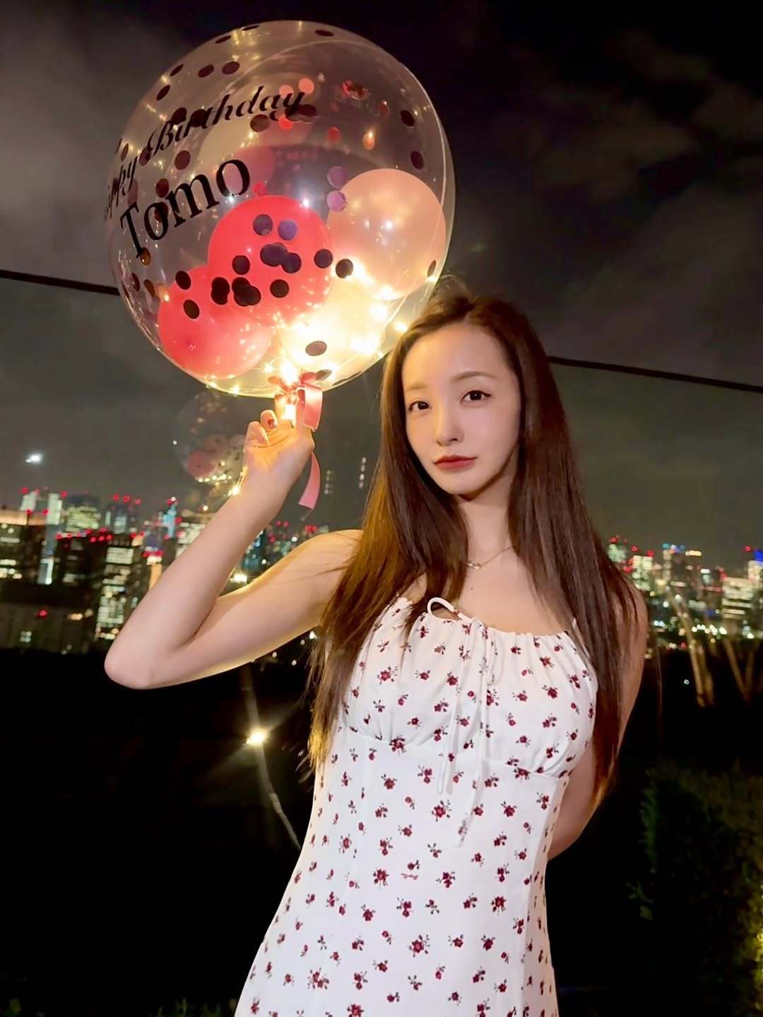 板野友美 260706 ins更新HBD off shot ともちんと大好きな仲