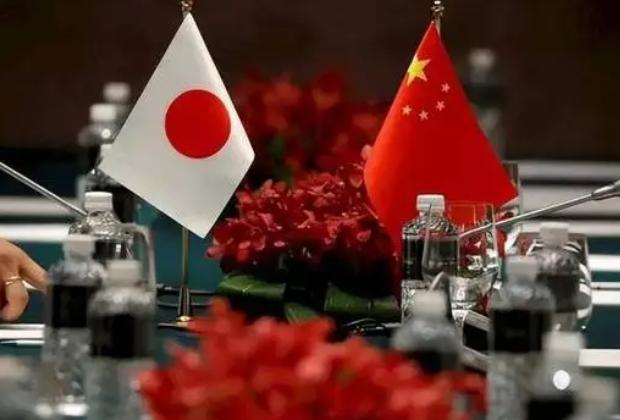 为什么要让对方开第1枪，如果日本要是在第一时间内发射上百甚至上千枚的导弹。那这第