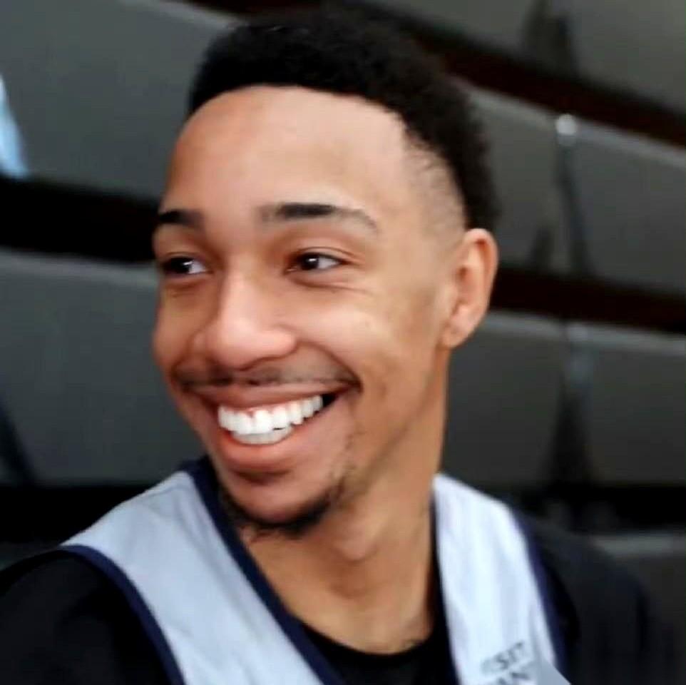 快船队更衣室里，到底发生了什么？
就在几个月前，这支球队刚换来哈登，吞下一波连败