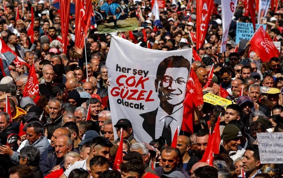 🇨🇦加拿大庇护新规！
🌍 你是否曾想过，自己的政治立场会让你面临迫害？ 在