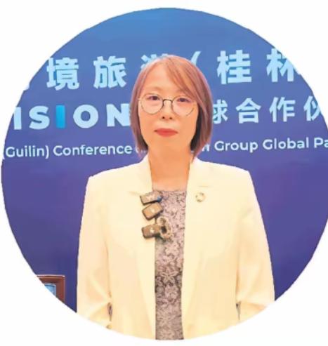 一个前外交人员，去了一个什么国际移民组织，利用自己的人脉开始在高校和各地公开宣讲