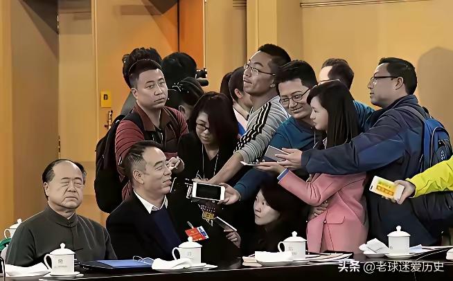 当一个被别人漠视的时候，最好自己闭眼想想差在哪里
人家凯哥高奏，人气爆棚。记者云