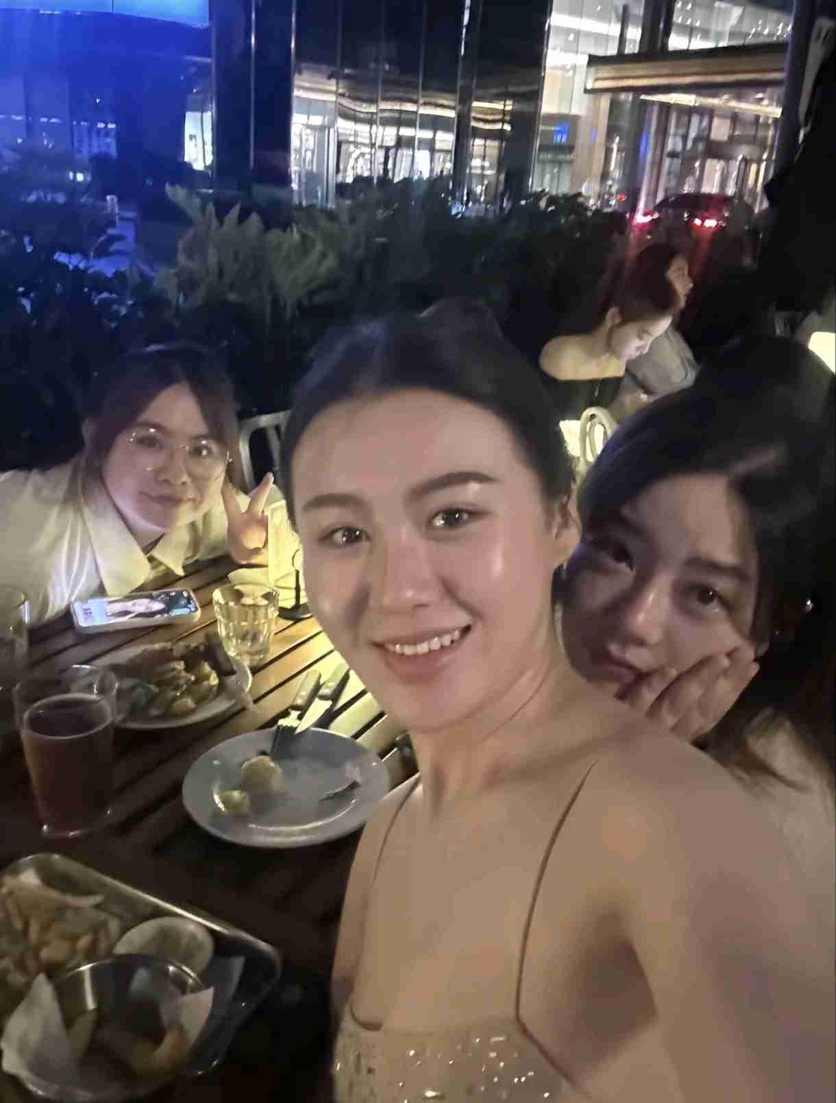 我的今日状态：😁轻松愉快
我这里的天气：☀️晴天