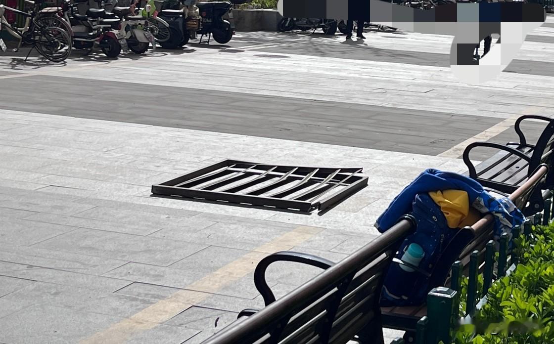 半小时前带女儿躲过一劫，到现在腿还软：有些“不舒服”是来救命的

就刚才发生的，