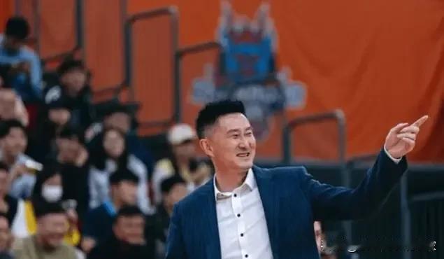 CBA常规赛广东105-115不敌山东。广东主教练杜锋的三句话让人为他点赞👍