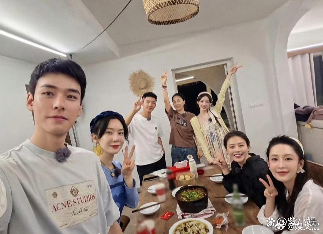 张晚意这次站位封神，气场全开，帅到失语！ ​​​