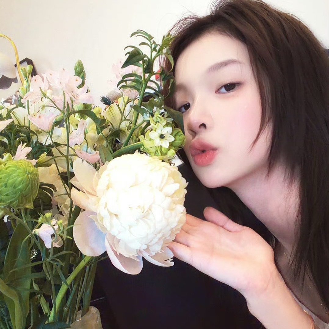 张淼怡｜折青笺 