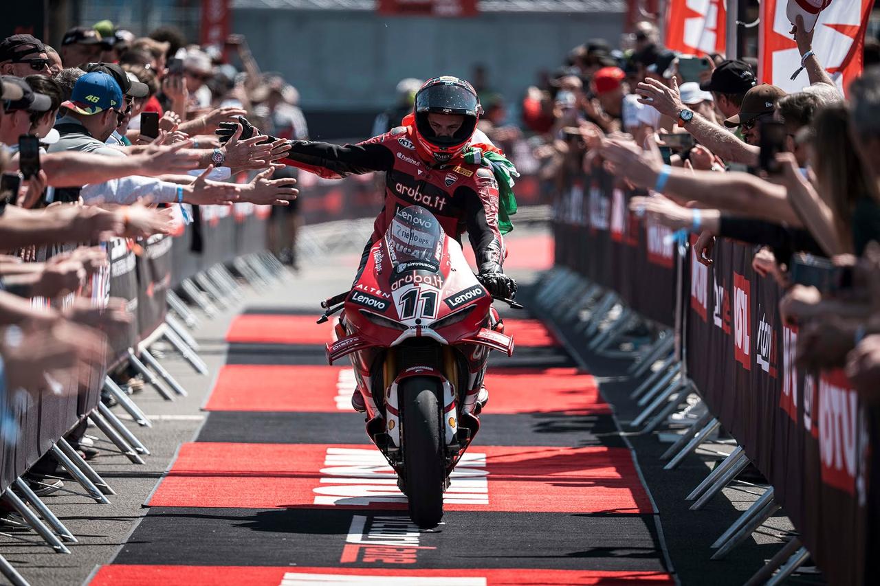 WSBK葡萄牙站：Ducati要面对的问题，可能是两个车手都太快。
今年Duca