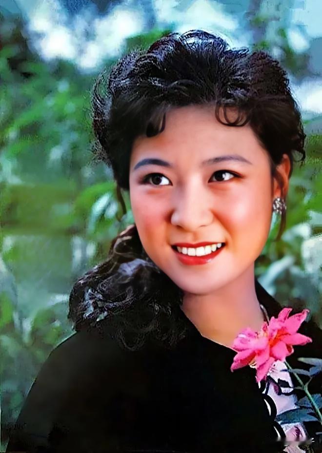 中国电影史人物之第1426位，王馥荔
（1949年10月22日一）生于江西徐州。