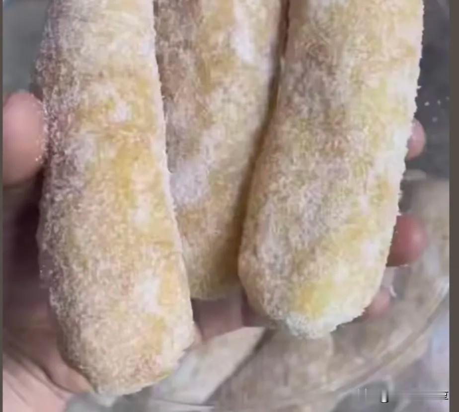 这个东西我们小侯吃过，现在少见了，用你们的方言说叫什么，我们方言叫富龙果