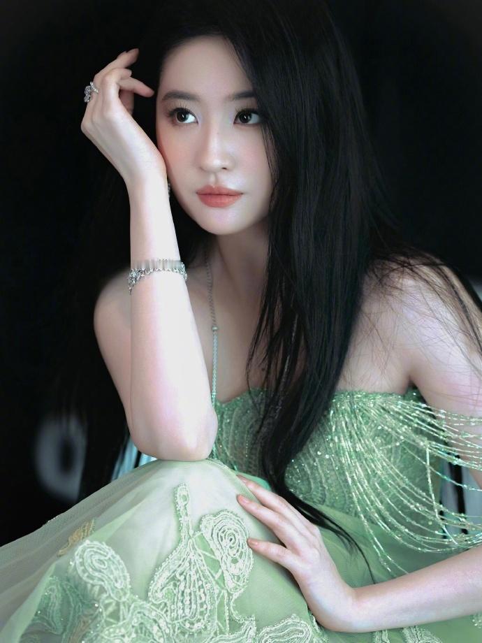 📹 刘亦菲 