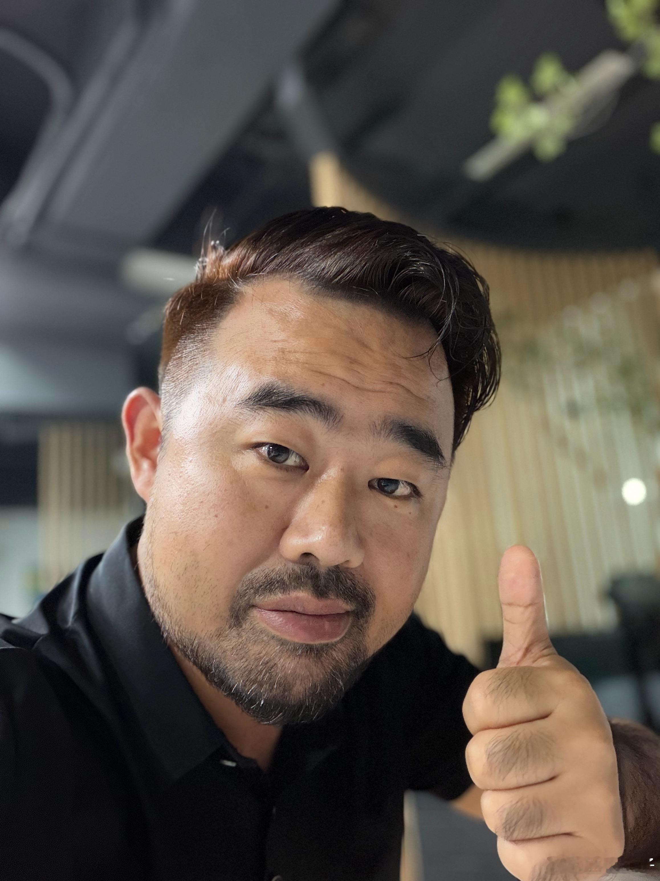 这就是弄了3个小时的发型？龙哥得给我一个完美的解释