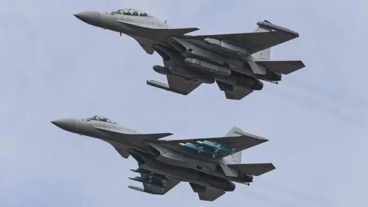 据俄罗斯“塔斯社”在12月14日透露的消息称：中国的辽宁舰航母在世界公认的海域正