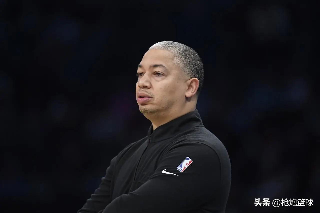 泰伦-卢封神在即啊

快船127-113雄鹿，战绩来到39胜36负，排名西部第八