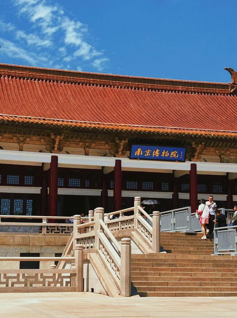 8800万天价古画现世！撕开南京博物院40年前一桩血色冤案
 
谁能想到？一幅拍