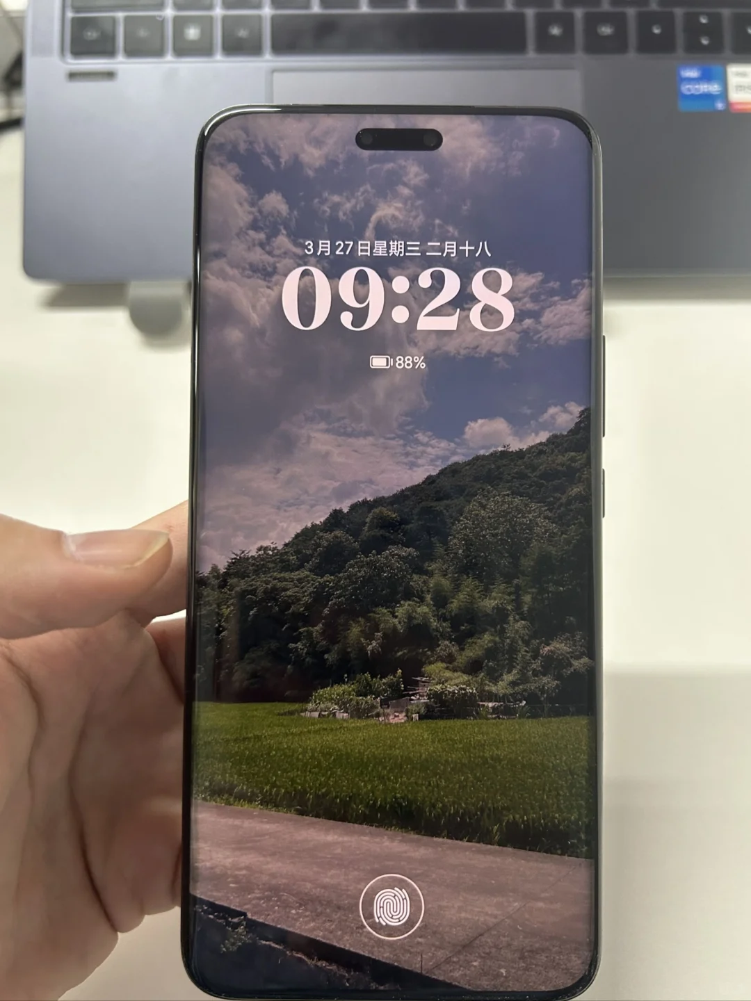 从目前情况看，荣耀Magic6Pro才是最佳平替方案，不是我吹，华子的...