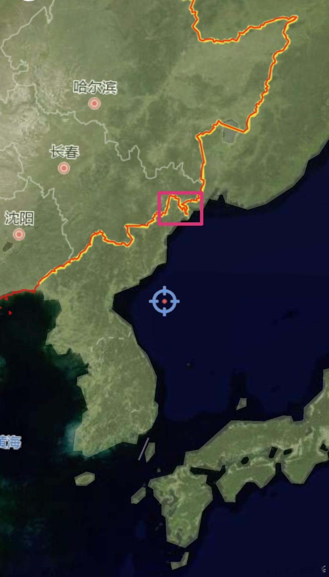 俄罗斯与朝鲜正在图们江上修建一座长度约5公里的跨河大桥，卫星图像显示建设工程已取