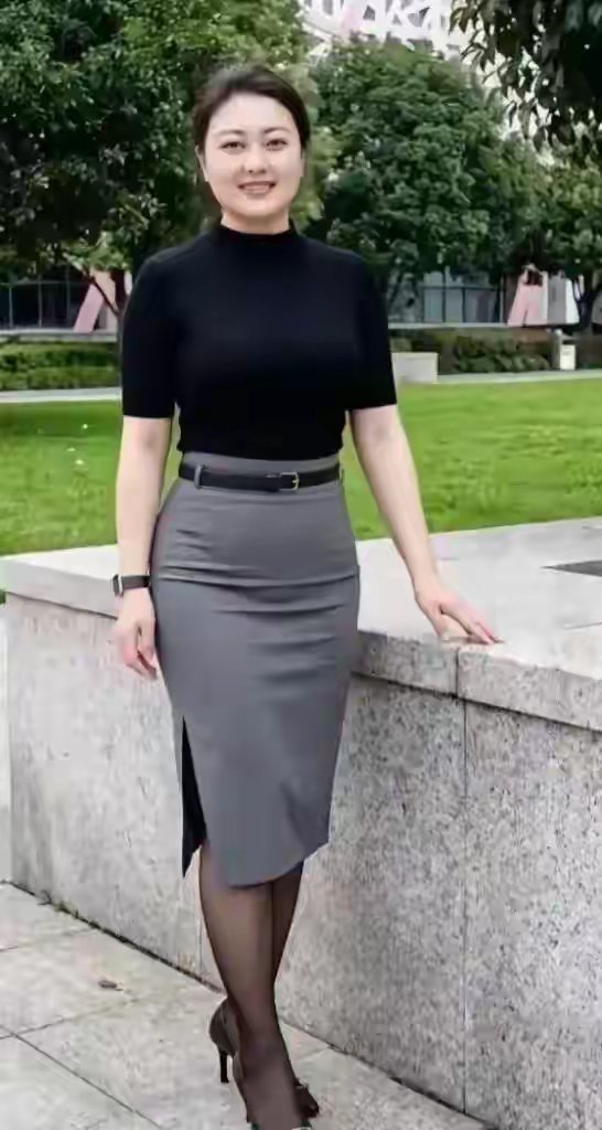 倘若她生在盛唐，凭这容貌，杨贵妃地位恐难保 