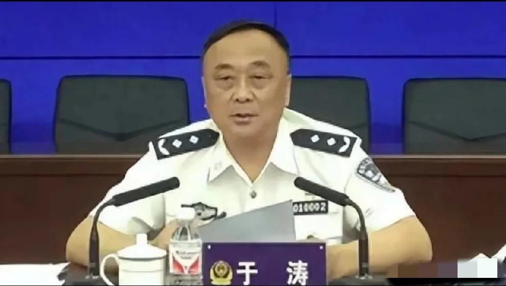 骇人听闻！现实版夜幕下的哈尔滨！看似平静的表象下，却隐藏着一场令人震惊的风暴，公