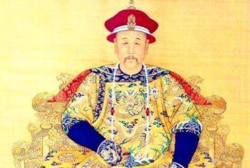 乾隆五十年，74岁的乾隆请78岁的文华殿大学士蔡新入宫讲诗，蔡新讲到《易经》的时