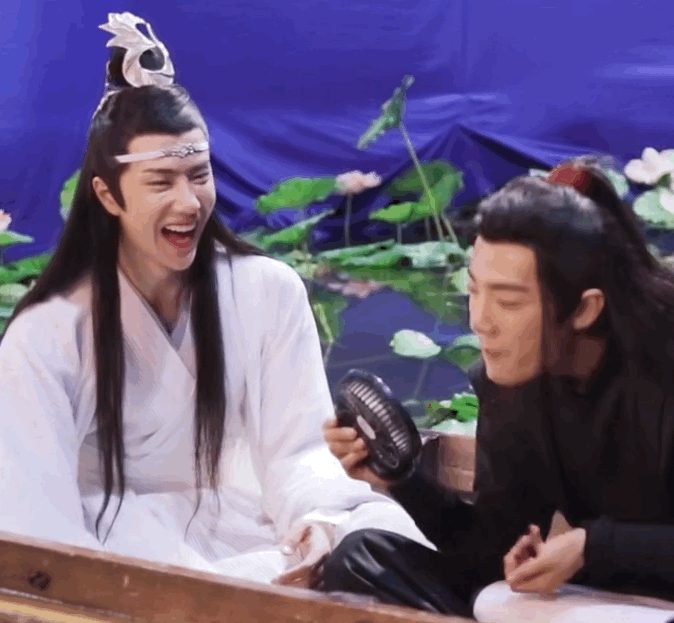 陈情令  你打我，我也笑 