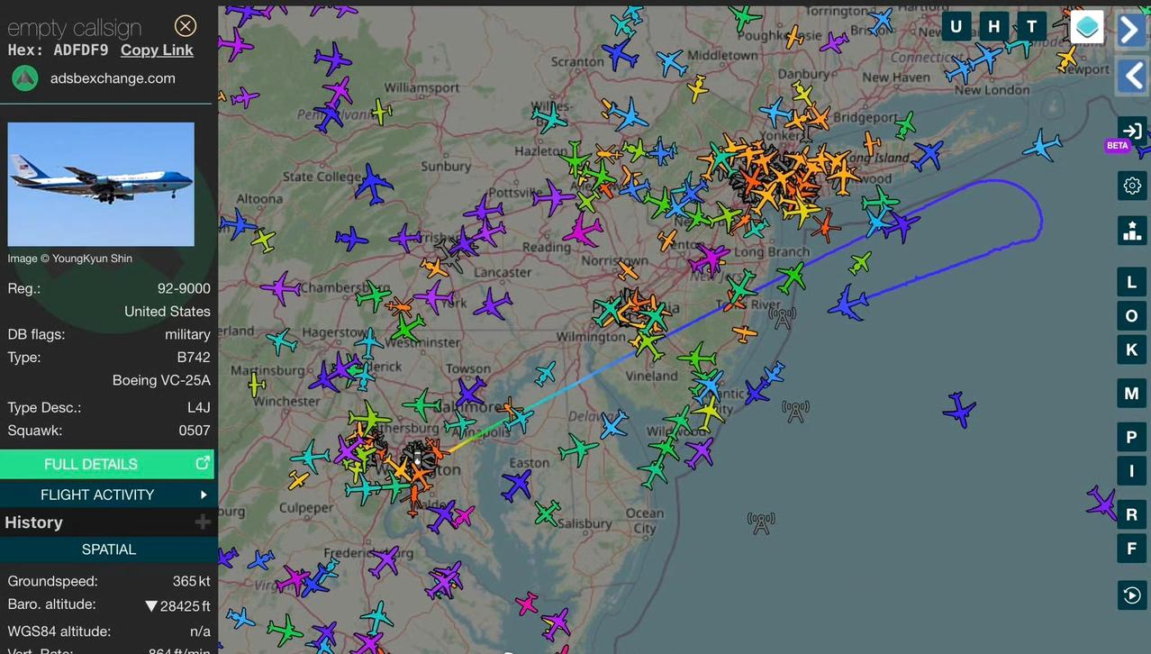 🇺🇸美国突发新闻：特朗普前往瑞士达沃斯，专机「空军一号」因机械故障返航安德鲁