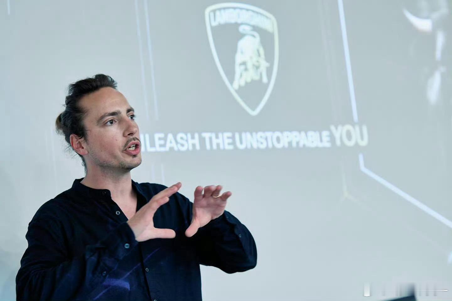 曝兰博基尼首席外饰设计加盟小米怎么样，兰博基尼的造型设计也要出来了吧[喵喵] ​