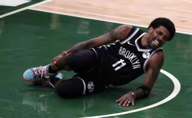 NBA历史最侥幸总冠军
2020年湖人队夺冠与2021年雄鹿队夺冠，都比较“侥幸