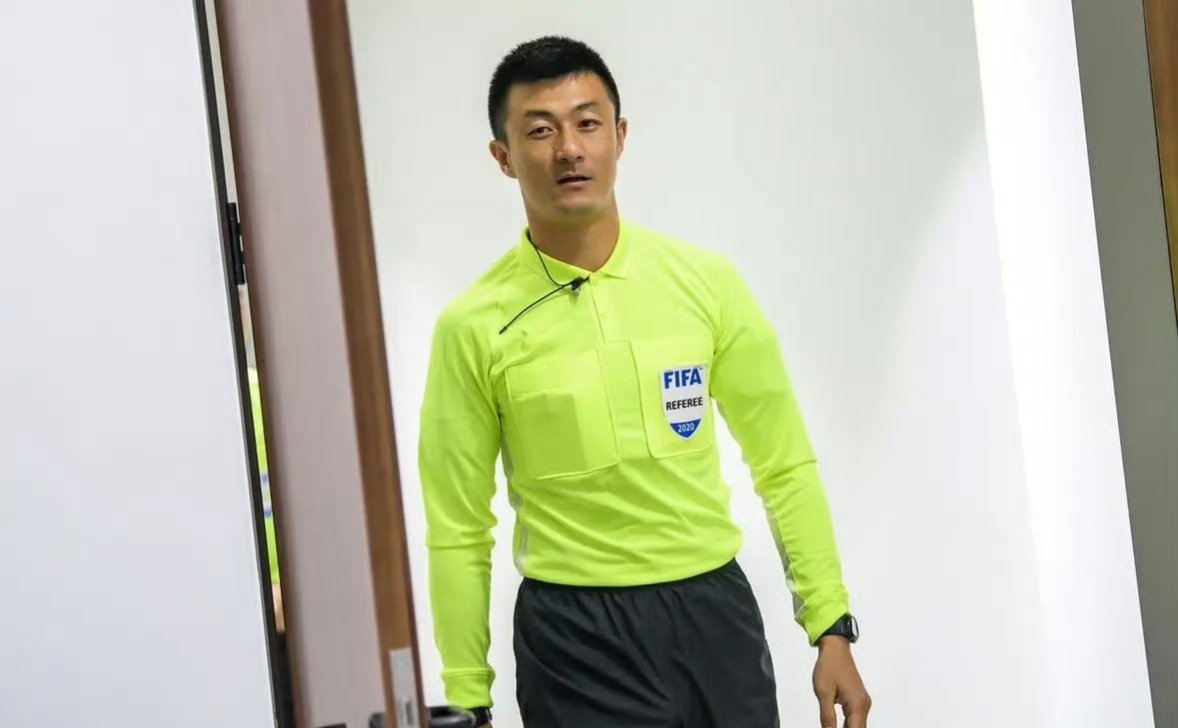第7次！傅明再次亮相世界杯执法舞台！🇨🇳⚽️ 北京时间7月4日9:30，美加