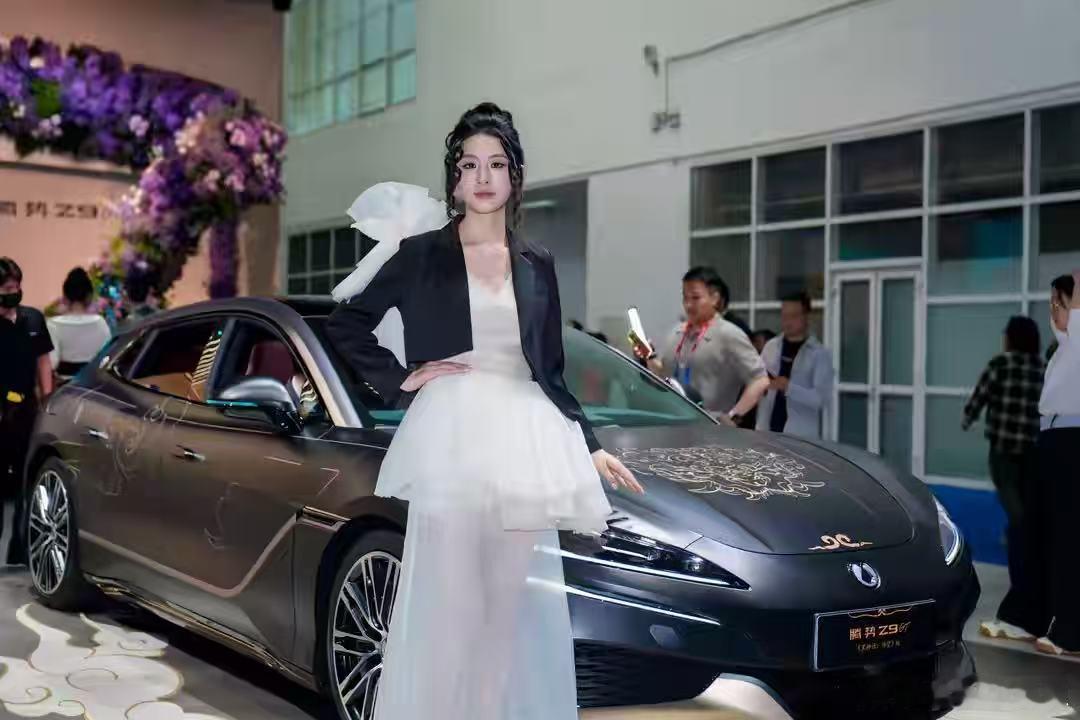 2026北京车展人气焦点，比亚迪承包E3馆惊艳全场！从王朝系列的中式风骨，到海洋