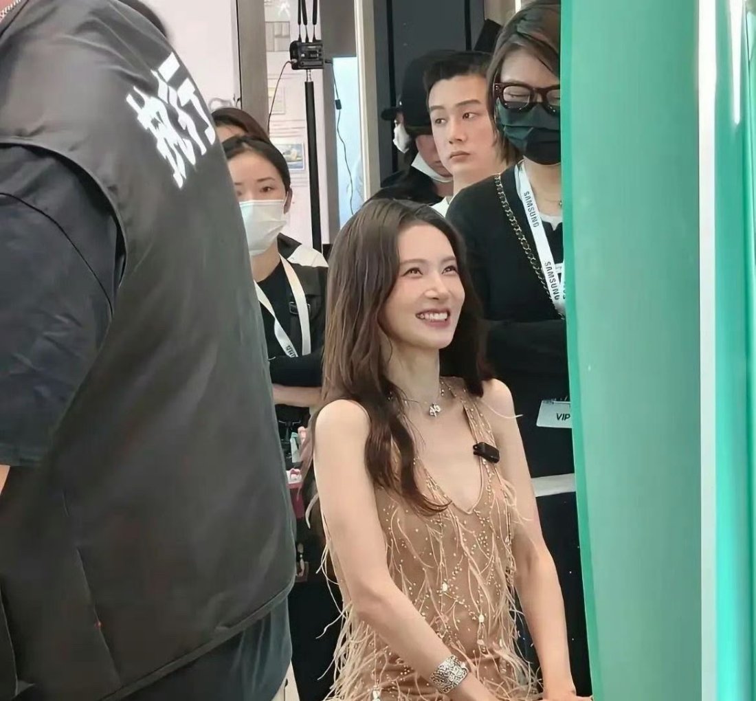 无滤镜金晨真实状态，这颜值你打几分？ 