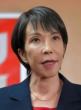 日本这是又想搞事情啊！近段时间，它动作不断，首次列装外国进攻性导弹，部署“改进型