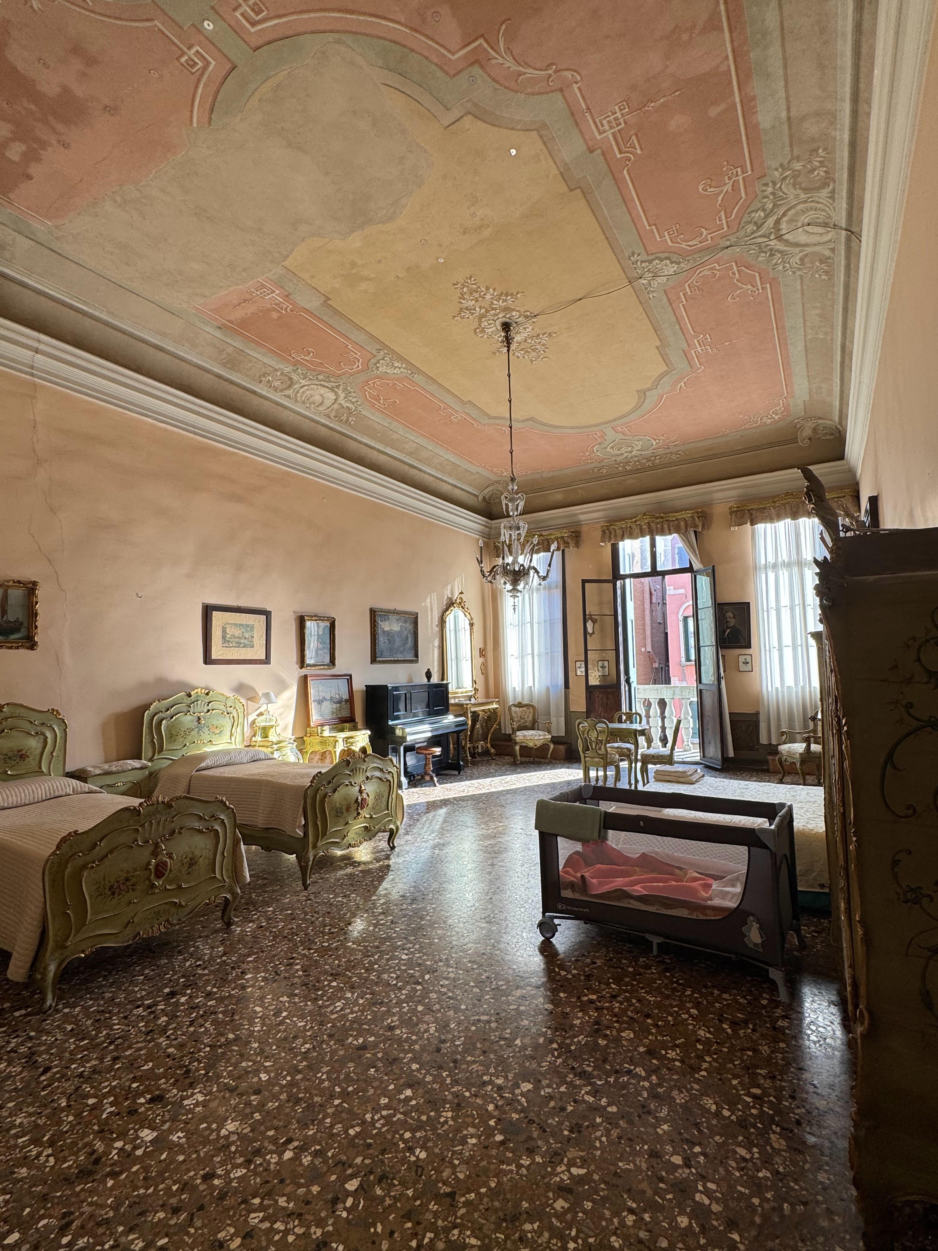 10月威尼斯和罗马的小假期[微风]在威尼斯住古堡一样的民宿，在罗马日行两万步，两