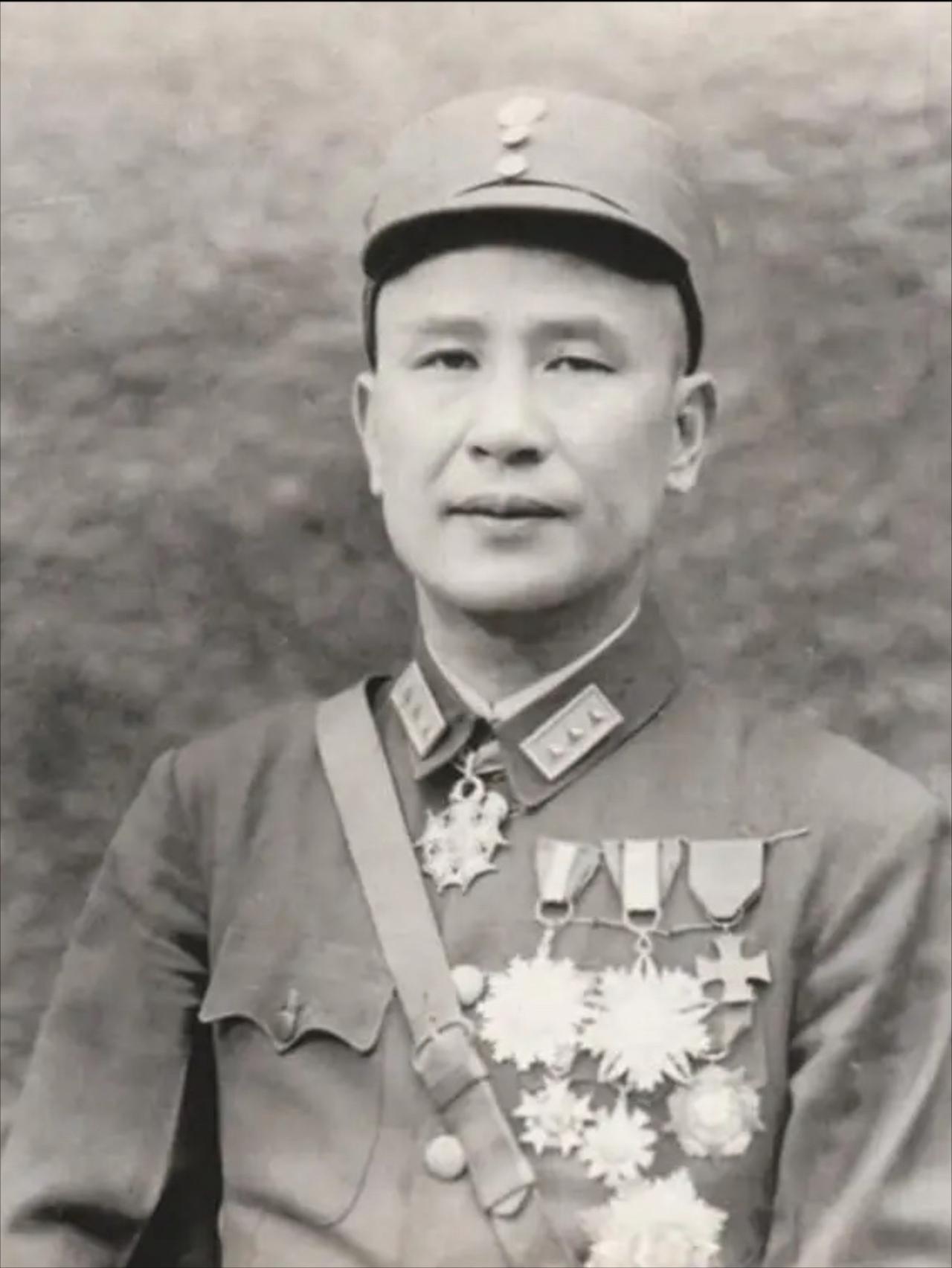 1927年4月，周恩来在上海不幸被国民党抓获，就在他认为自己的革命生涯可能走到尽