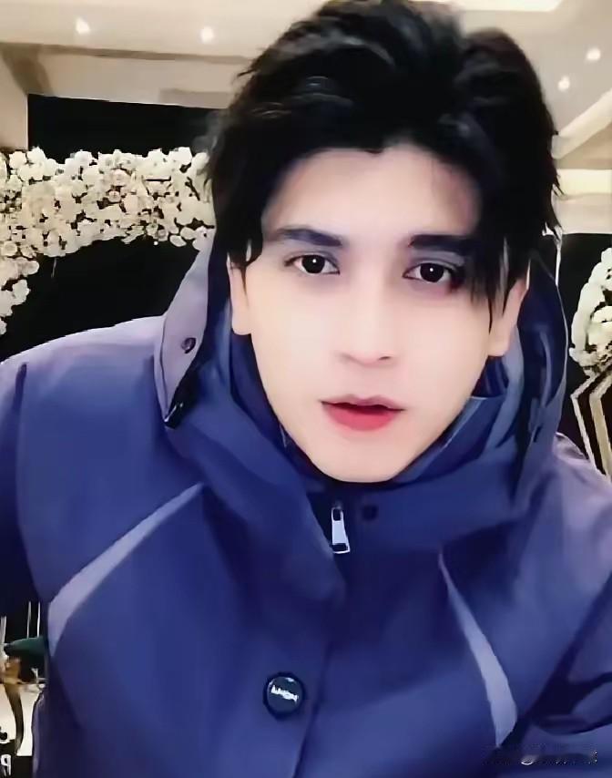 麦子爸爸突然发视频，跪着求前妻复合，所有人都愣住了，他在巴基斯坦打工很久，没怎么