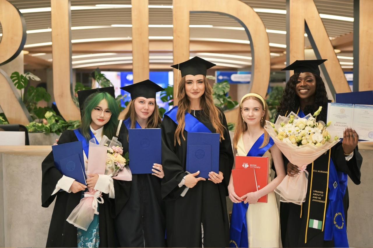 混血女孩吐槽她在中国大学遇到的外国留学生：该留学生来自一个比中国教育水平差10倍