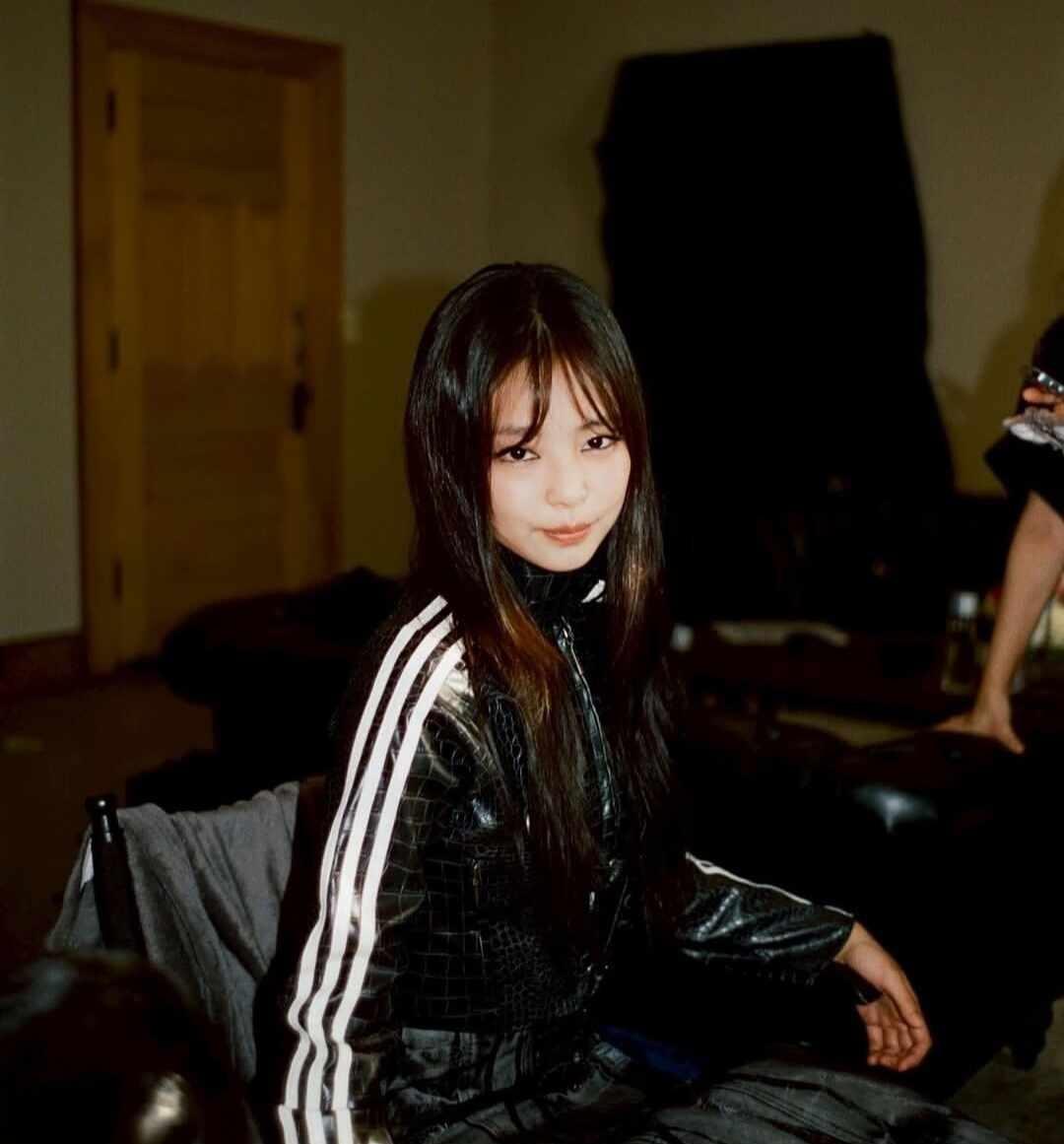 此乃萌女jennie jennie头像 jennie穿搭 ins3.3